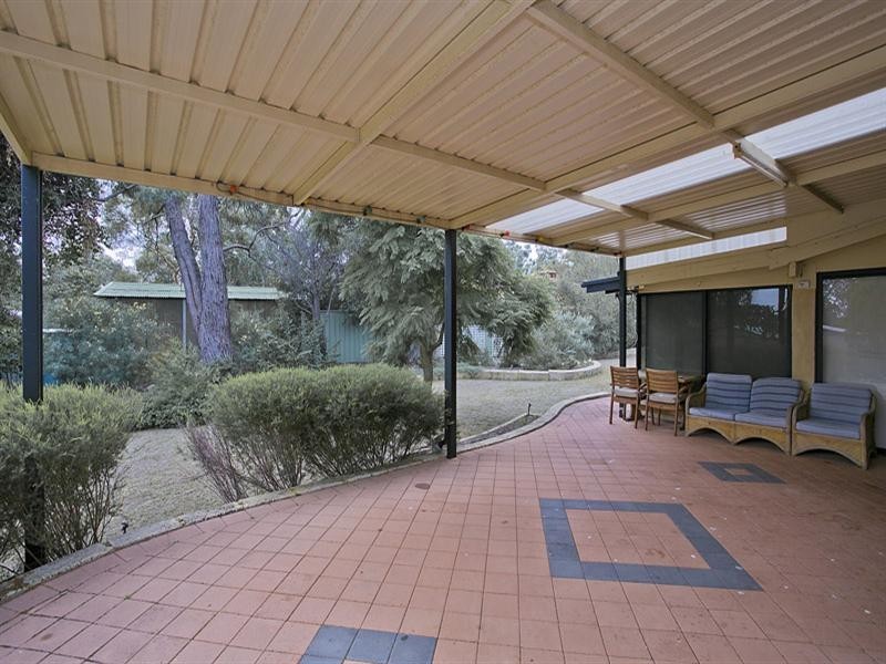 36 Robins Road, Kalamunda WA 6076