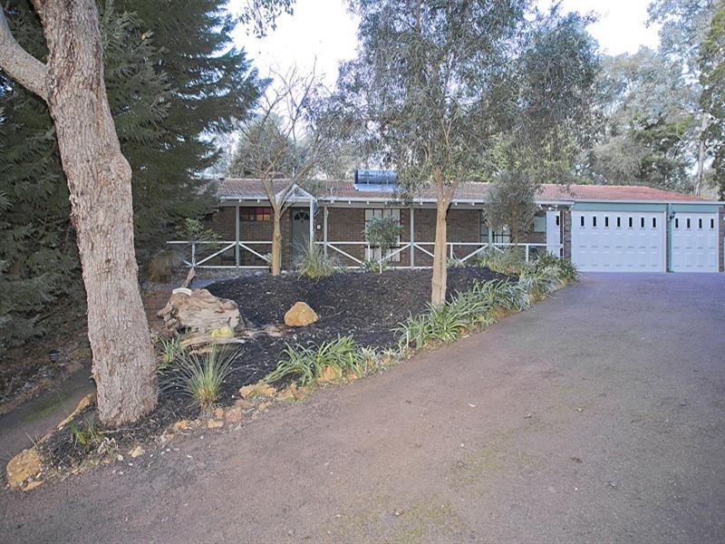 7 Schmitt Road, Kalamunda WA 6076