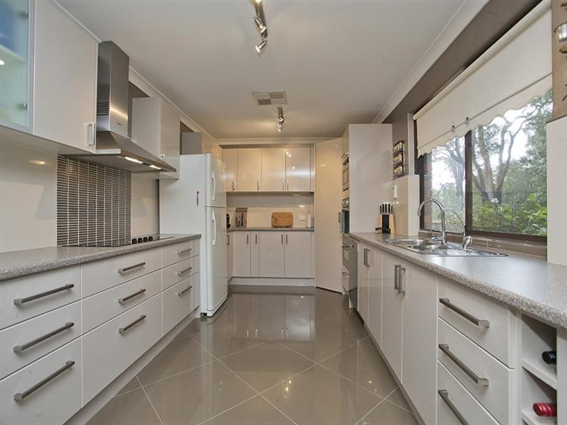 7 Schmitt Road, Kalamunda WA 6076