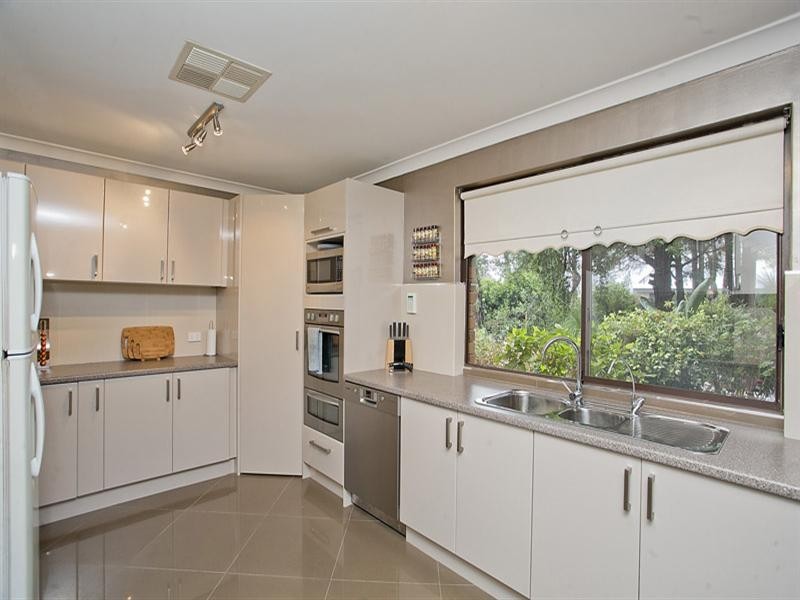 7 Schmitt Road, Kalamunda WA 6076