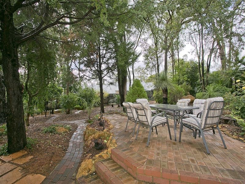 7 Schmitt Road, Kalamunda WA 6076