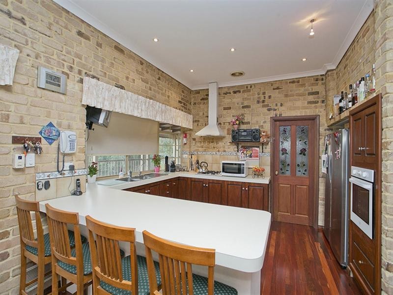 23 Grenville Road, Gooseberry Hill WA 6076