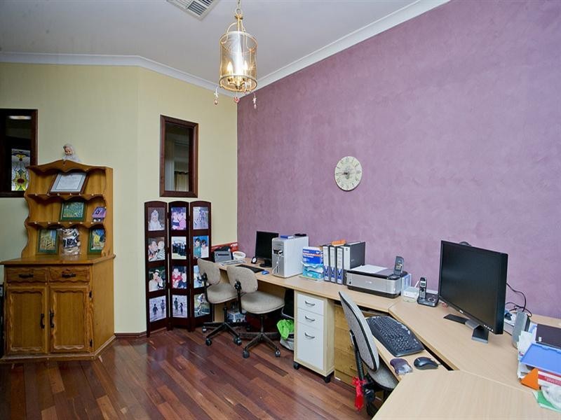 23 Grenville Road, Gooseberry Hill WA 6076