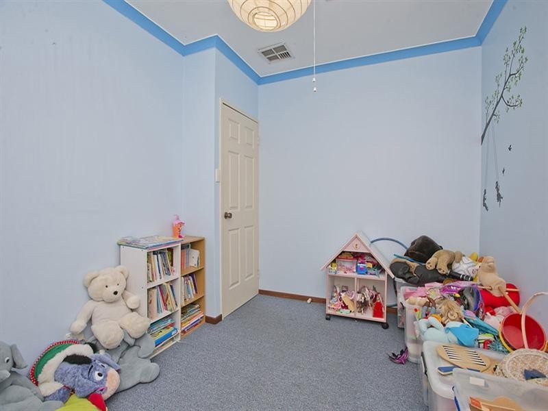 23 Grenville Road, Gooseberry Hill WA 6076