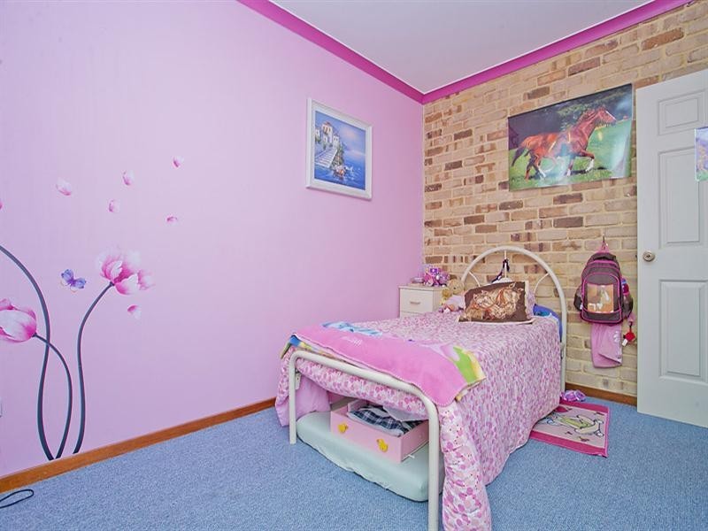 23 Grenville Road, Gooseberry Hill WA 6076