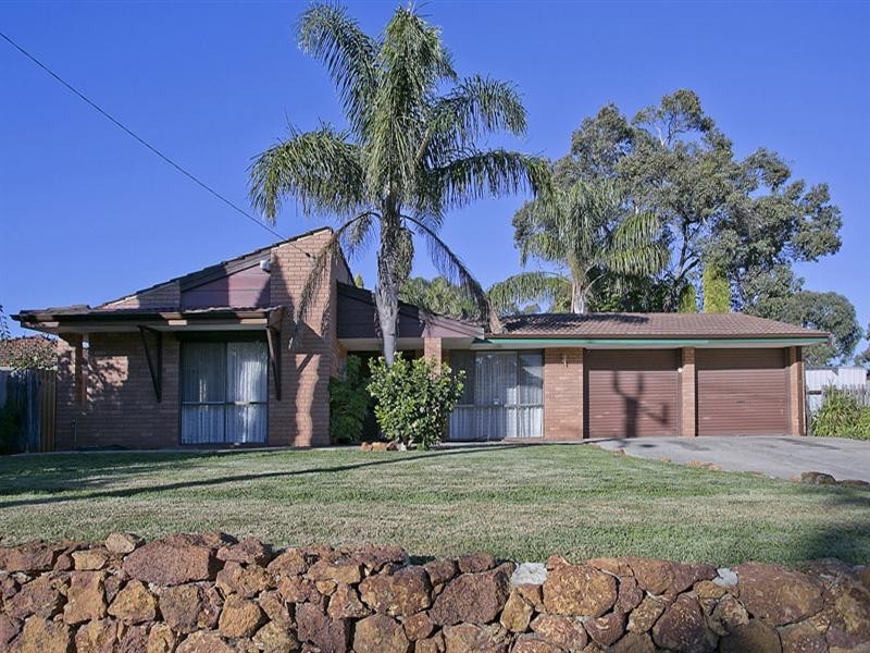 309 Lesmurdie Road, Lesmurdie WA 6076