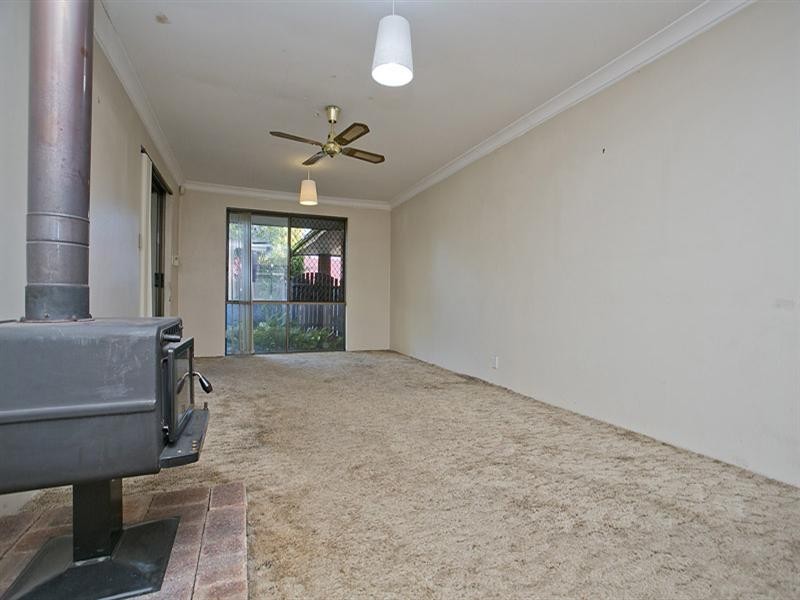 309 Lesmurdie Road, Lesmurdie WA 6076