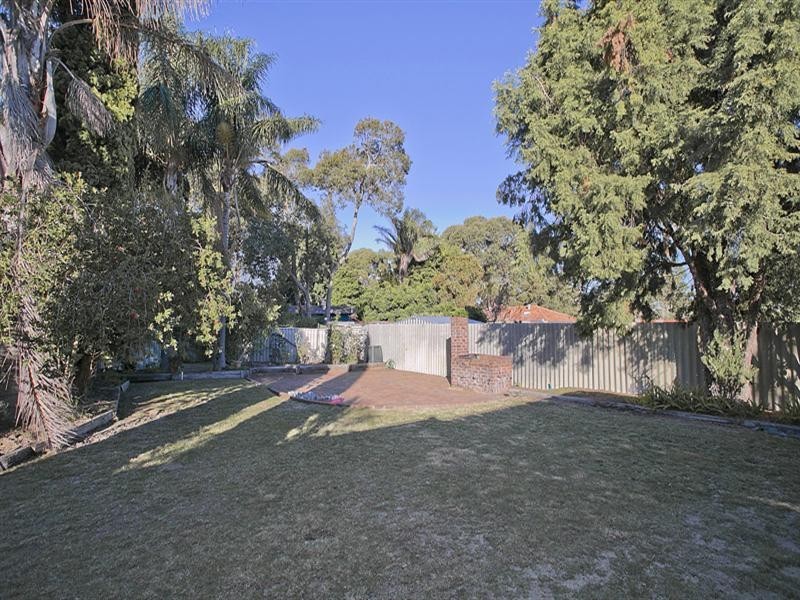 309 Lesmurdie Road, Lesmurdie WA 6076