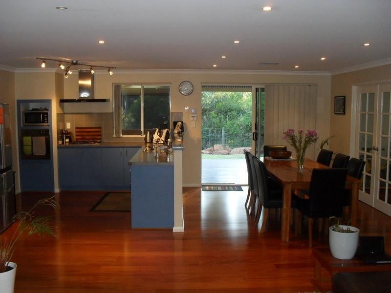 70 Raeburn Road, Roleystone WA 6111