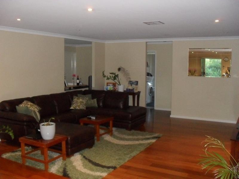 70 Raeburn Road, Roleystone WA 6111