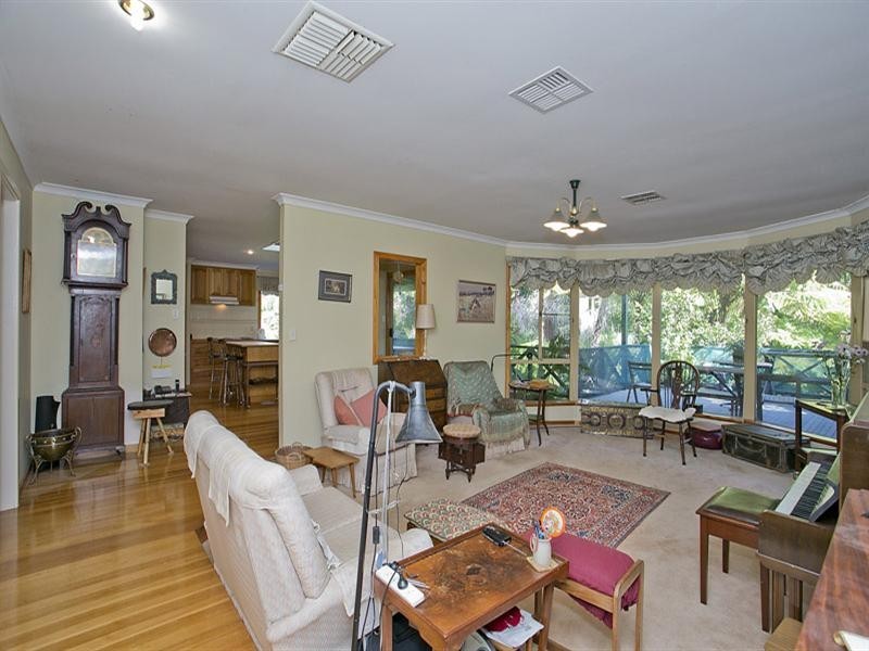 85 Orange Valley Road, Kalamunda WA 6076