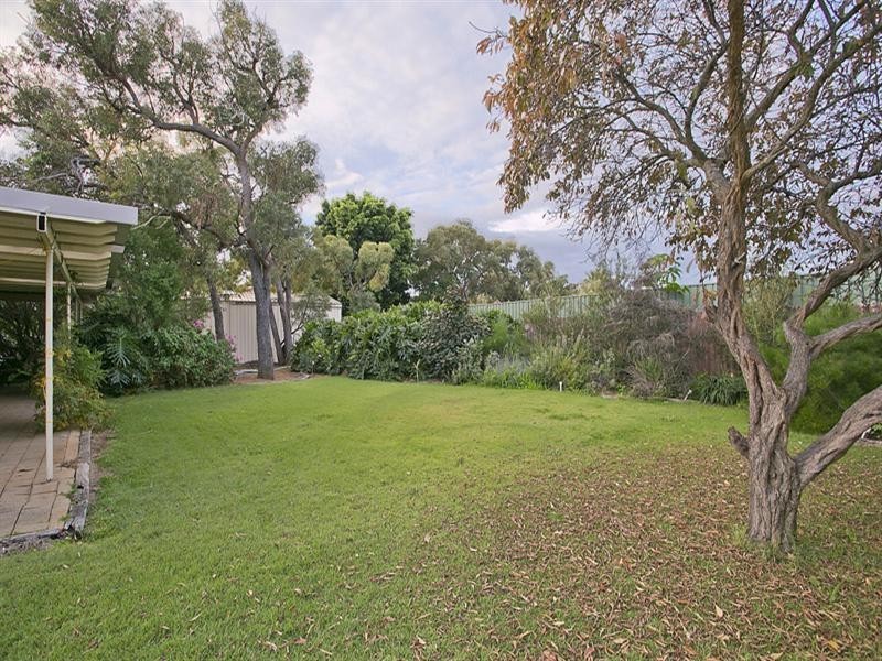 13B Rosea Close, Maida Vale WA 6057