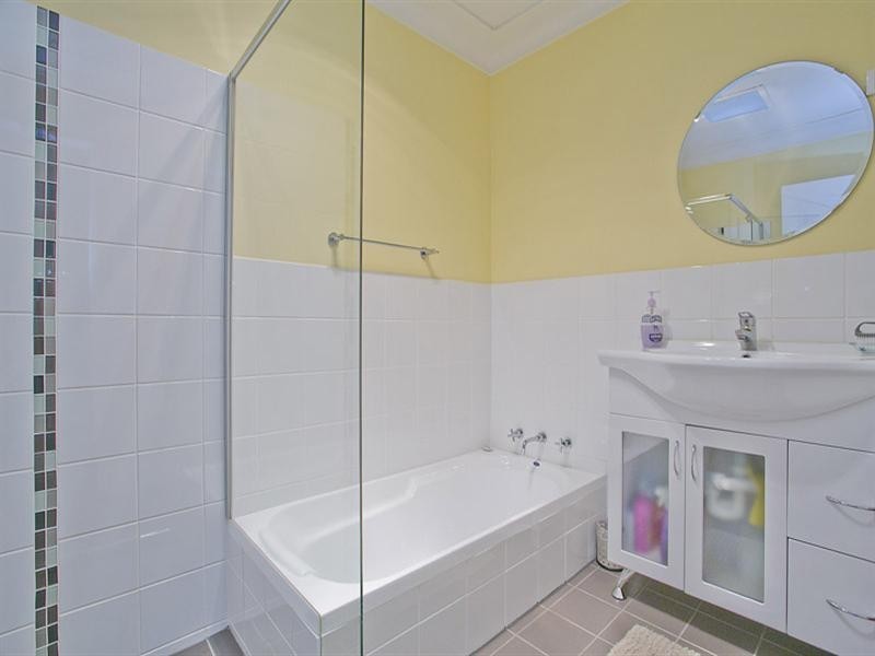 6 Camira Place, Gooseberry Hill WA 6076