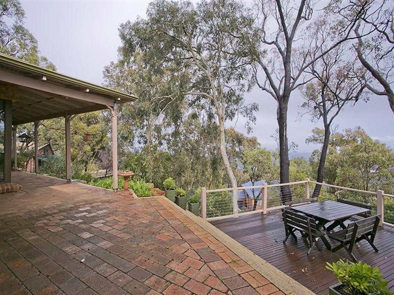 20 Lookout Road, Kalamunda WA 6076