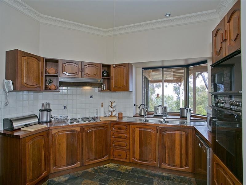 20 Lookout Road, Kalamunda WA 6076