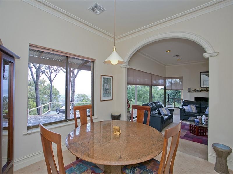 20 Lookout Road, Kalamunda WA 6076