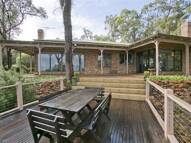 20 Lookout Road, Kalamunda WA 6076