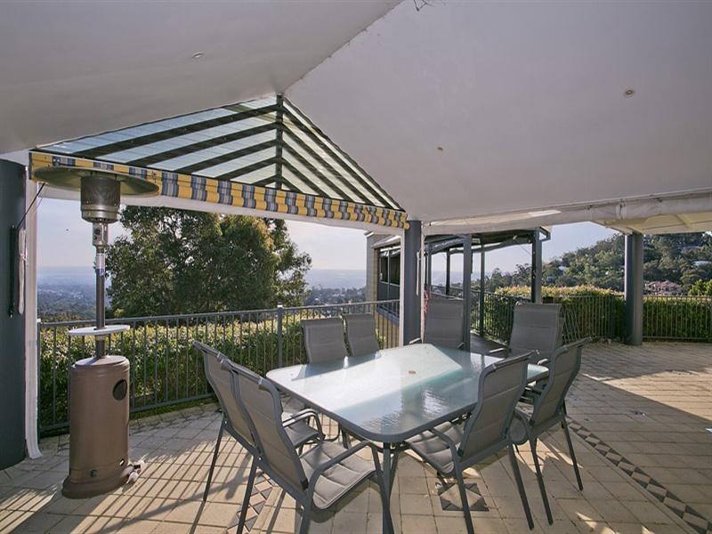 26 Sundew Road, Gooseberry Hill WA 6076