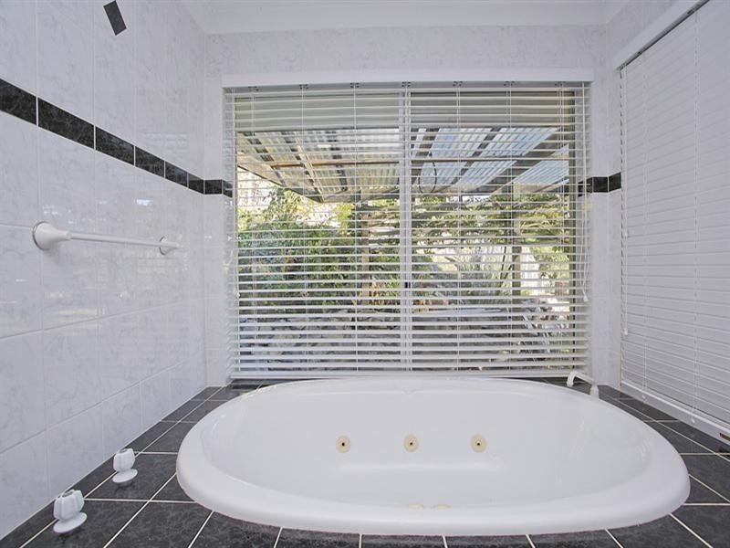 26 Sundew Road, Gooseberry Hill WA 6076