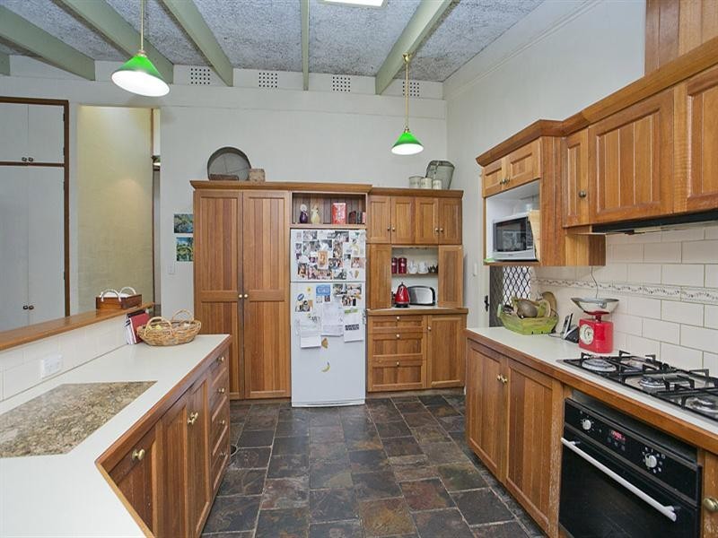 12 Connor Road, Lesmurdie WA 6076