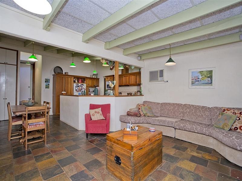 12 Connor Road, Lesmurdie WA 6076