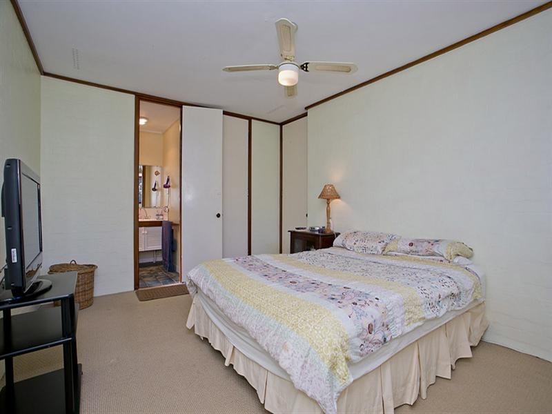 12 Connor Road, Lesmurdie WA 6076