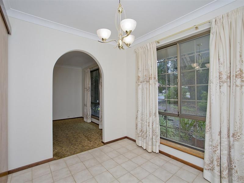 12 Alexander Close, Lesmurdie WA 6076