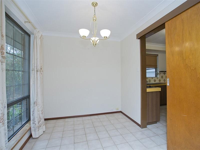 12 Alexander Close, Lesmurdie WA 6076