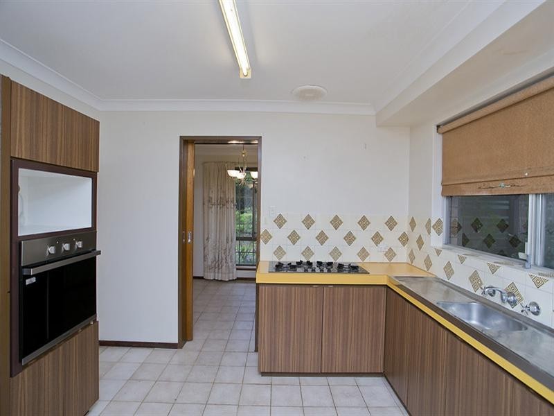 12 Alexander Close, Lesmurdie WA 6076