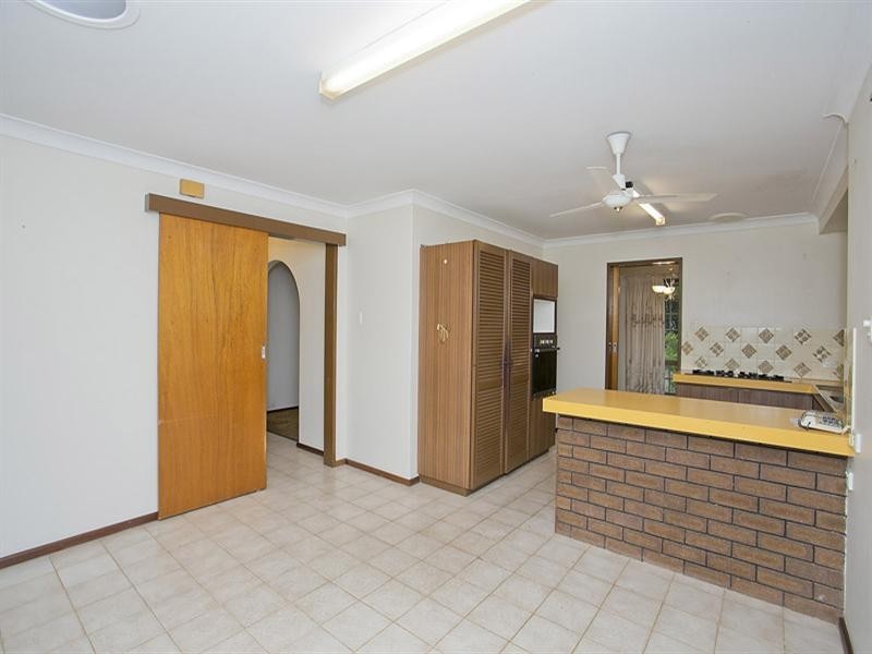 12 Alexander Close, Lesmurdie WA 6076