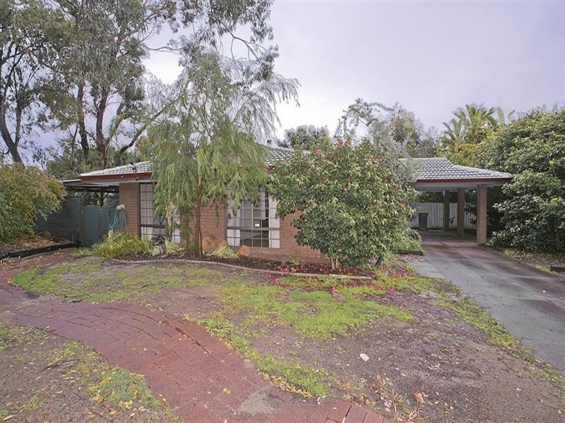 12 Alexander Close, Lesmurdie WA 6076