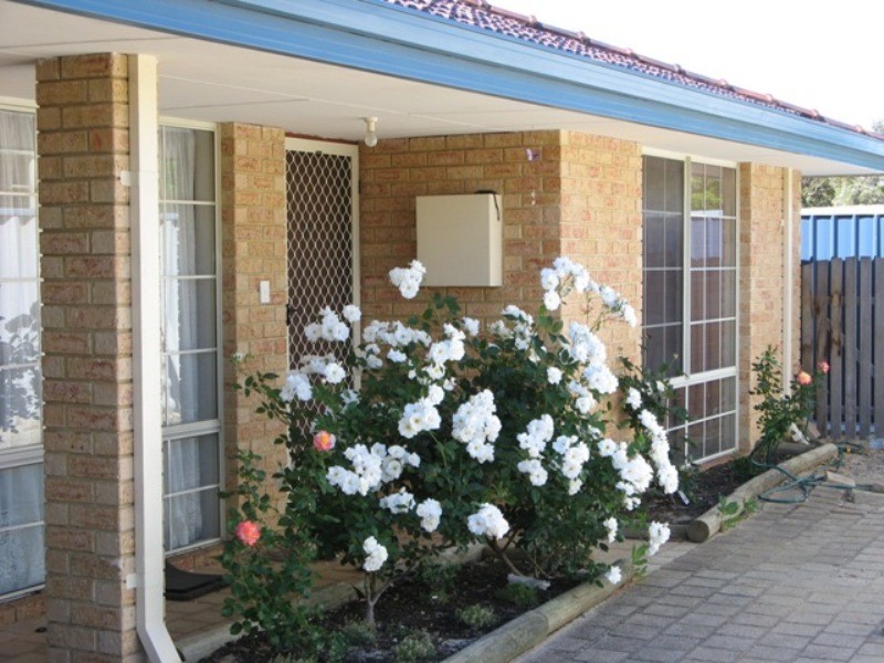 378 Holmes Road, Forrestfield WA 6058