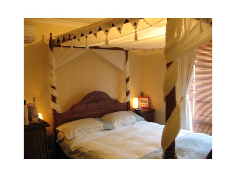 378 Holmes Road, Forrestfield WA 6058