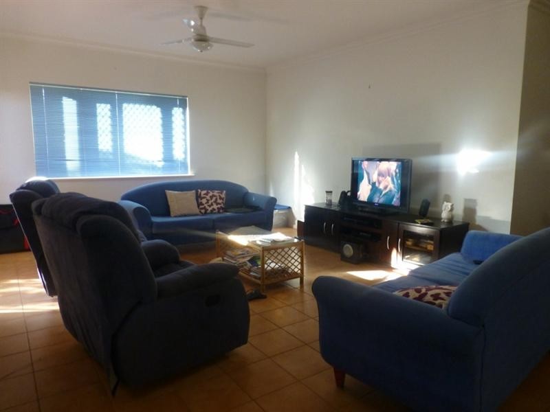 10 Thistle Loop, Nickol WA 6714