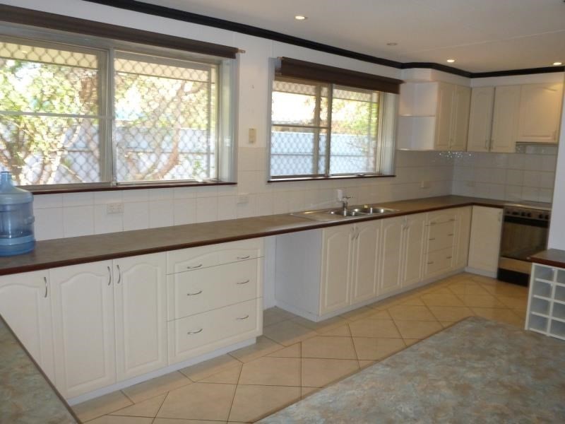 4 Hall Street, Bulgarra WA 6714