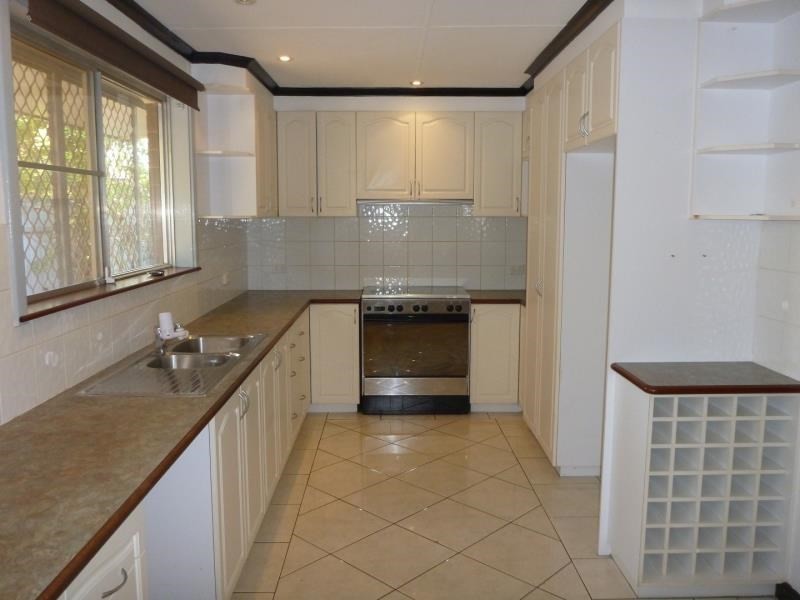 4 Hall Street, Bulgarra WA 6714