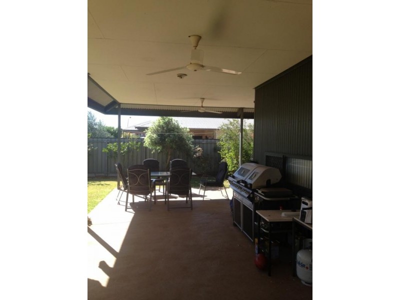 11 Lilly Parade, Baynton WA 6714