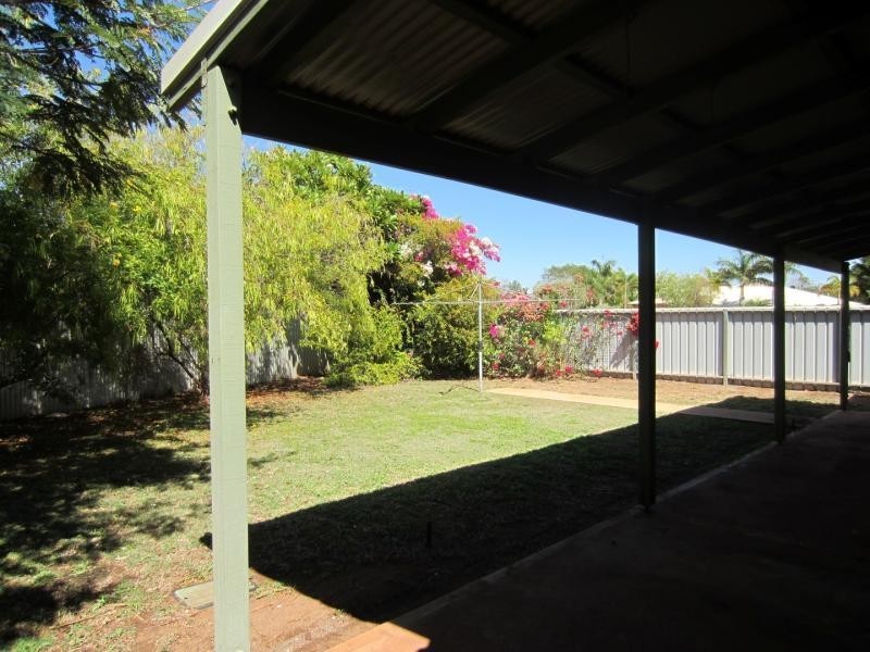 4 Snell Place, Baynton WA 6714