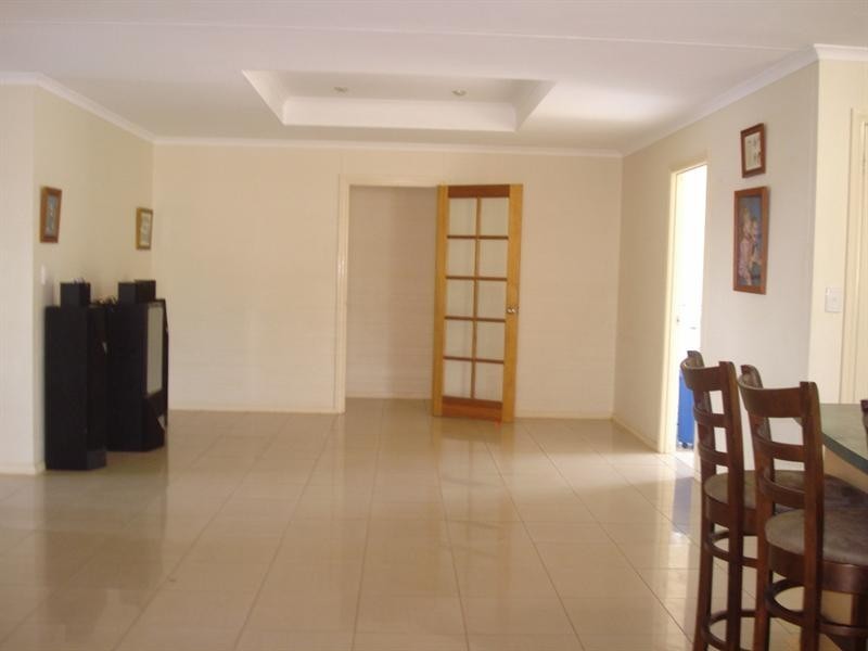 5 Schooner Street, Baynton WA 6714