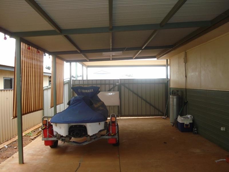 5 Schooner Street, Baynton WA 6714