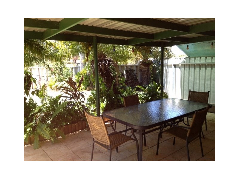 Unit 2/32 Warrier Street, Bulgarra WA 6714