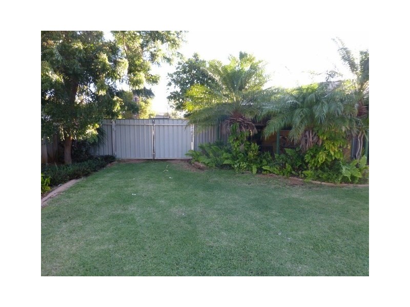 Unit 2/32 Warrier Street, Bulgarra WA 6714