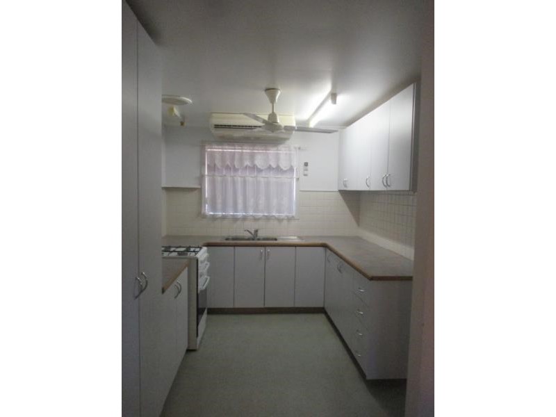 2/32 Warrier Street, Bulgarra WA 6714