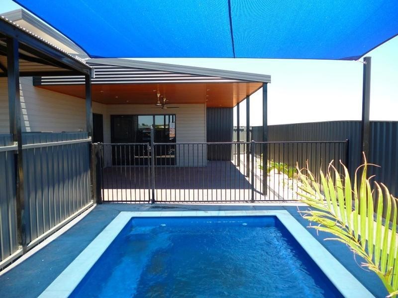 17 Tharnda Road, Baynton WA 6714