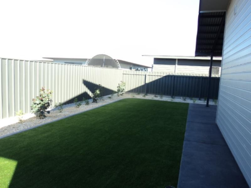 18 Curlew Street, Baynton WA 6714