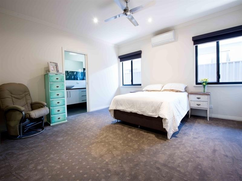 77 Bajamalu Drive, Baynton WA 6714