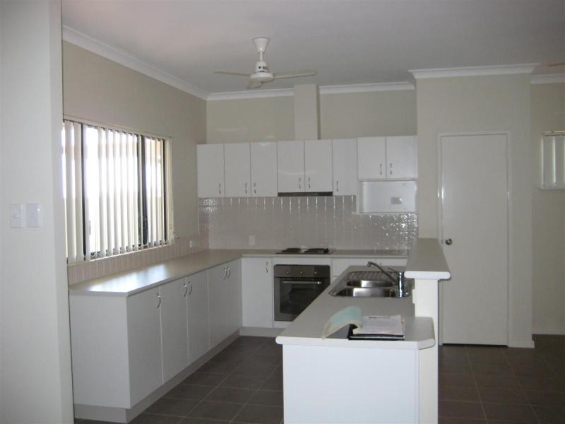 4 Flannelbush Turn, Nickol WA 6714