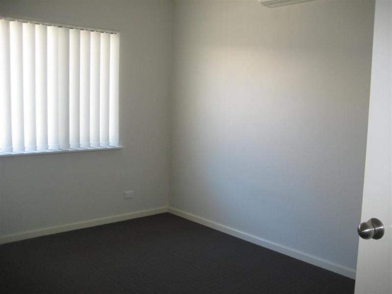 4 Flannelbush Turn, Nickol WA 6714