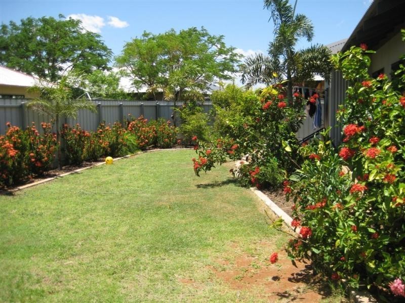 4 Flannelbush Turn, Nickol WA 6714