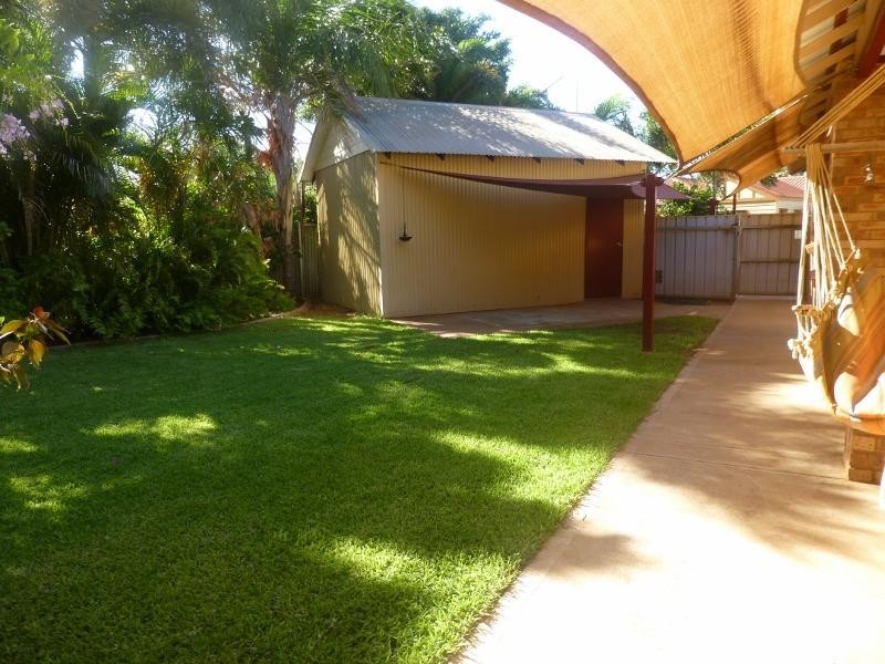 3 Locke Place, Baynton WA 6714